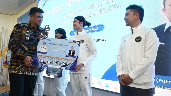 Serahkan Tali Asih Peraih Medali SEA Games, Bobby Nasution Sebut Atlet Berprestasi Titik Awal Indonesia Emas 2045