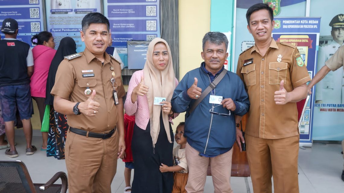 Gebrakan Rico Waas Dekatkan Pelayanan Adminduk ke Warga Medan Labuhan