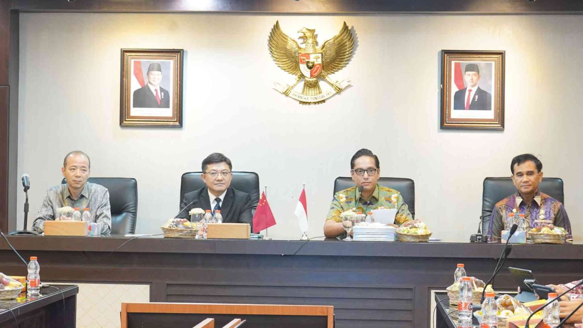 Ketemu Qingyuan, Rico Waas Tawarkan 2 Hal: Kampus Medan dan Sampah Jadi Energi