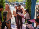 Kahiyang Ayu Serahkan Santunan Pendidikan untuk 118 Siswa Binaan DWP Sumut