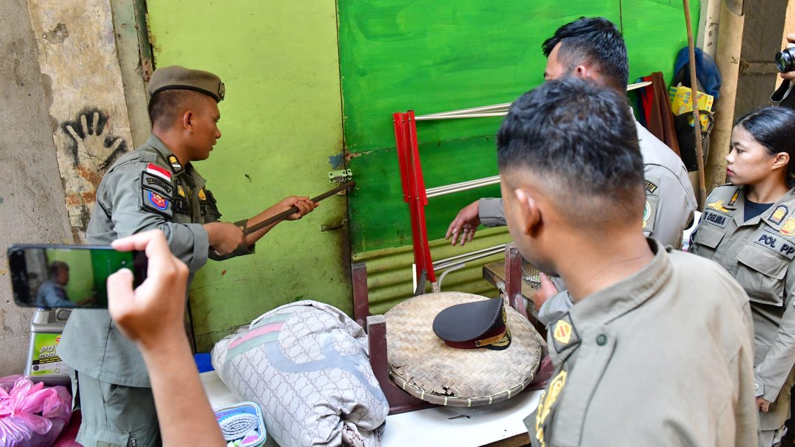 PD Aneka Industri dan Jasa Sumut Tertibkan Aset Eks Bioskop Ria Binjai