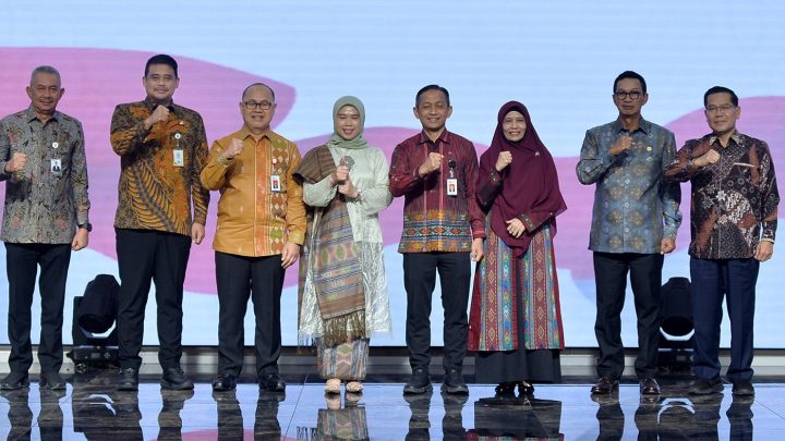 Gubernur Bobby Nasution Minta OJK Perkuat Ekosistem Keuangan Syariah di Sumut