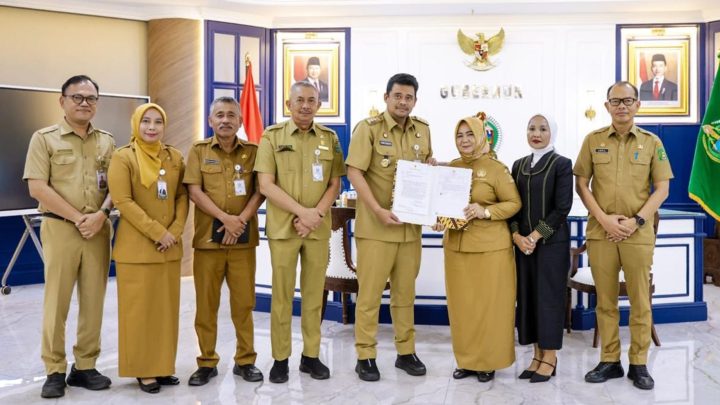 Tiorita Surbakti Terima SK Plt Bupati Langkat, Gubernur Bobby Nasution Tekankan ASN Harus Layani Masyarakat