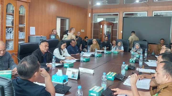 Kasus Bansos, Komisi I Desak Camat Segera Pecat Kepling I Kel. Harjosari II