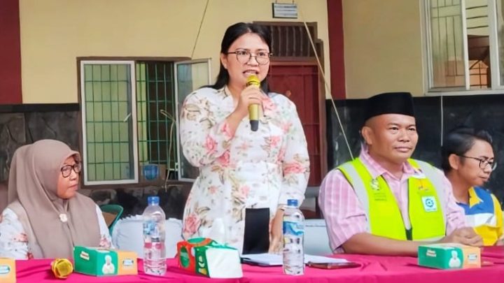 Margaret MS Ajak Warga Sicanang Jaga Kebersihan