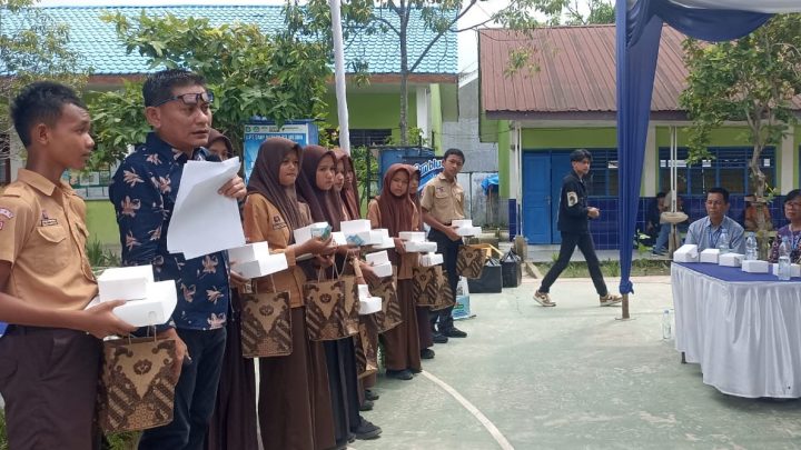 Edi Saputra Bekali Pelajar SMPN 23 Medan Nilai Pancasila dan Wawasan Kebangsaan