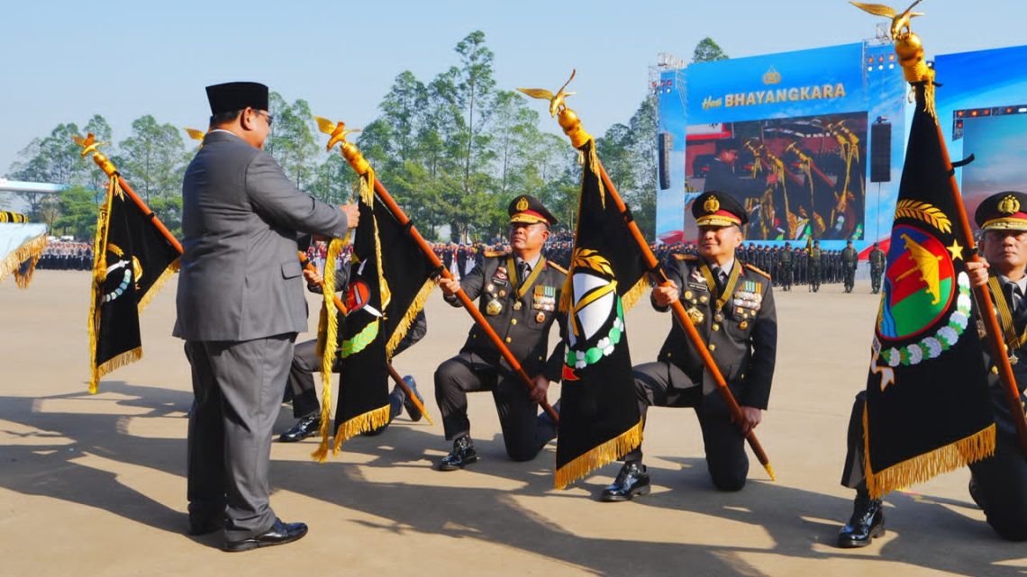 Kado Istimewa di Hari Bhayangkara ke-80, Kapolda Sumut Whisnu Hermawan Terima Langsung Nugraha Sakanti dari Presiden Prabowo