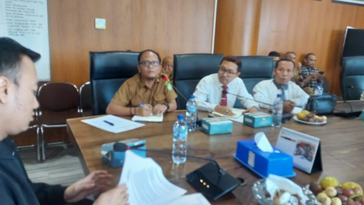 DPRD Medan Minta Dinas SDABMBK Bongkar Taman Tutupi Parit di Depan Hermes