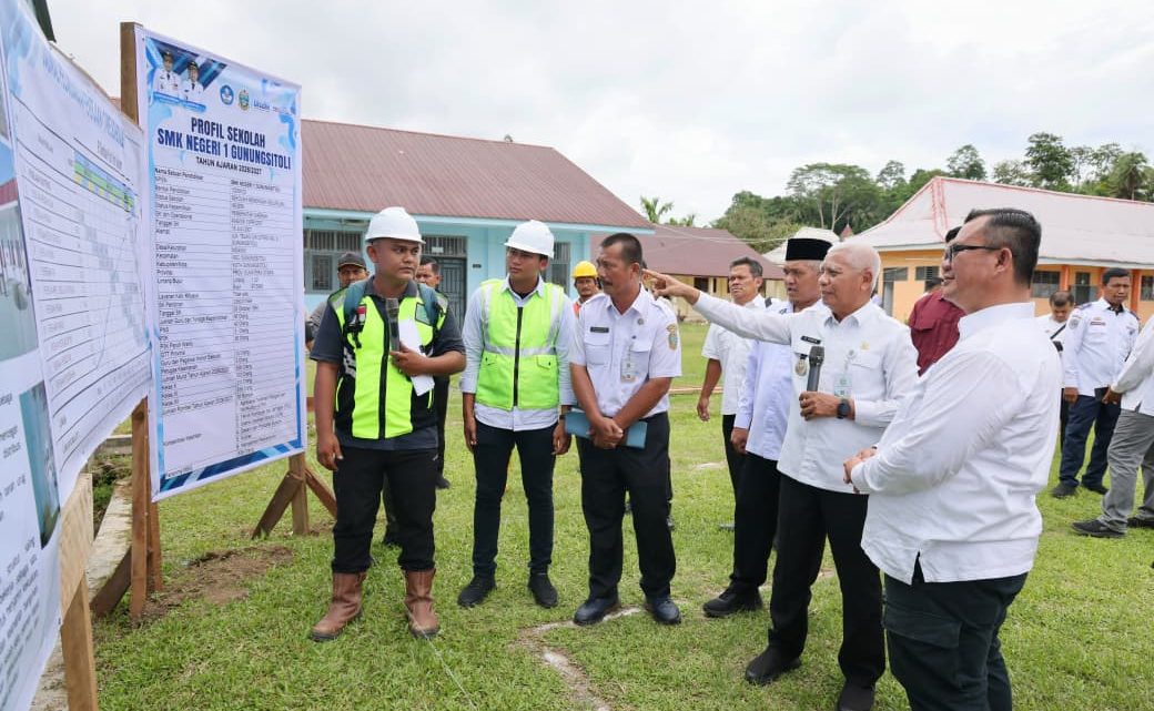 Wagub Sumut Tinjau Pembangunan SMKN 1 Gunungsitoli, Siswa Minta Program MBG Dilanjutkan