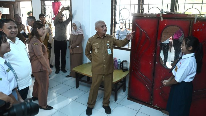 Wagub Surya Semangati Anak-anak Asrama Dinsos di Gunungsitoli, Tekankan Pentingnya Berbuat Baik dan Meraih Cita-cita