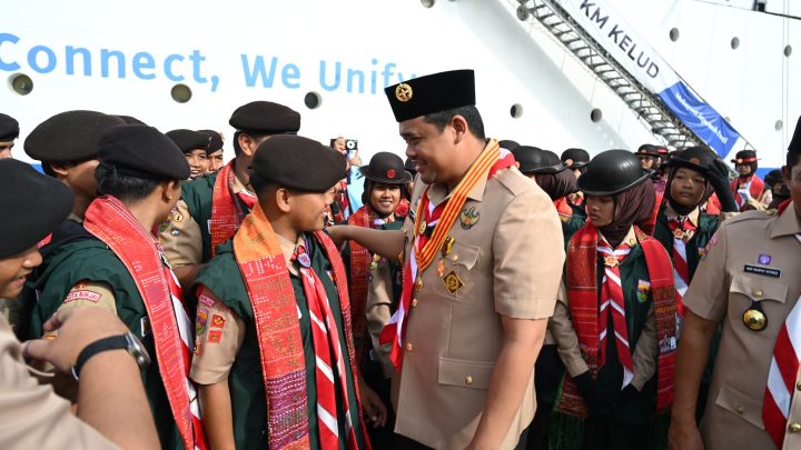 Bobby Nasution Lepas 1.179 Pramuka Sumut ke Jamnas XII, Pesan Jaga Nama Baik Daerah