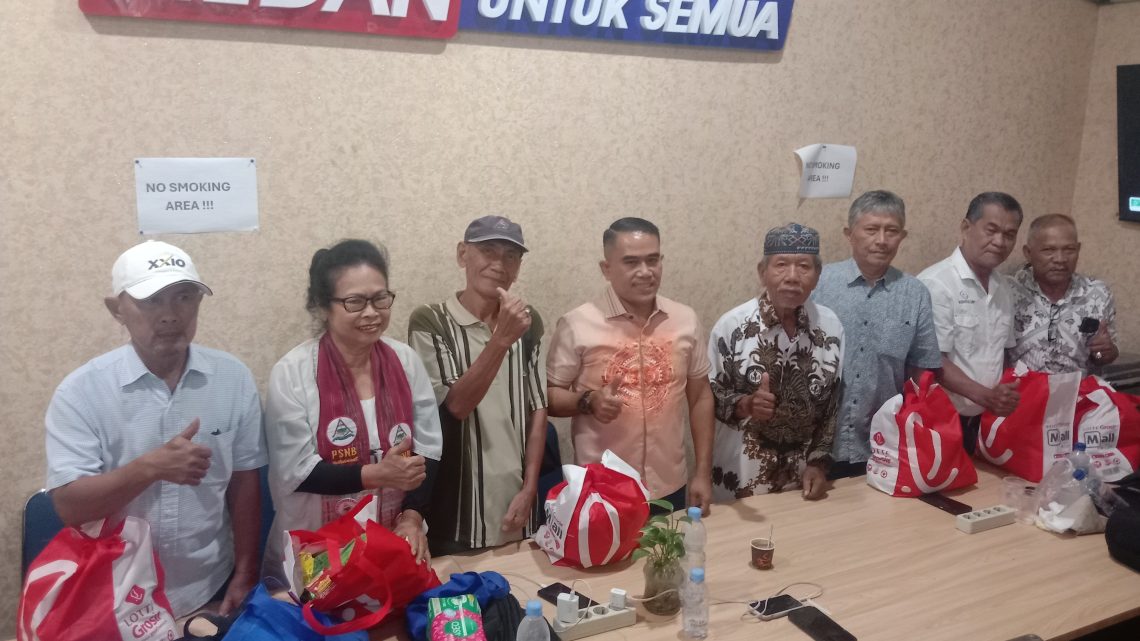 Tak Ingin Jasa Wartawan Senior Terlupakan, PWPM Bagikan Paket Sembako