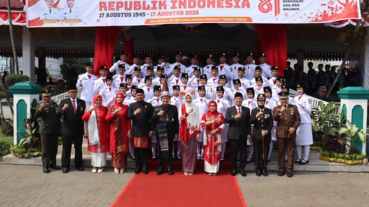 Berlangsung Khidmat, Wali Kota Tebing Tinggi Iman Irdian Saragih Pimpin Upacara HUT ke-81 RI