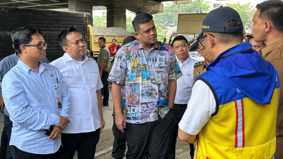 Upaya Zulkarnaen Tangani Banjir di Jalan Letda Sudjono Medan Didukung Bobby Nasution