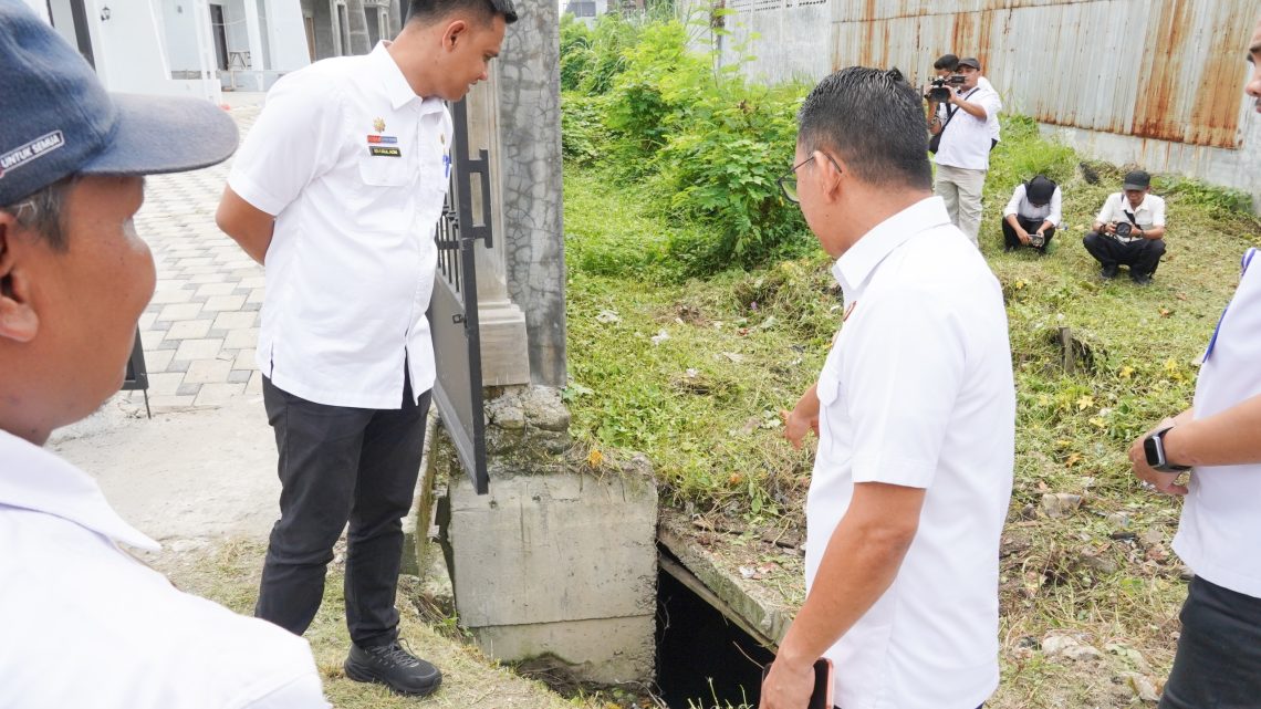 Sidak Helvetia, Wakil Wali Kota Medan Temukan Biang Kerok Banjir: Parit Tersumbat dan Buntu