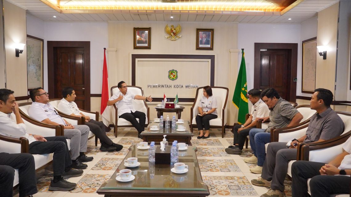 Tak Mau Nelayan Diperas Tengkulak, Rico Waas Desak Kampung Nelayan Merah Putih di Medan Labuhan Segera Dibangun